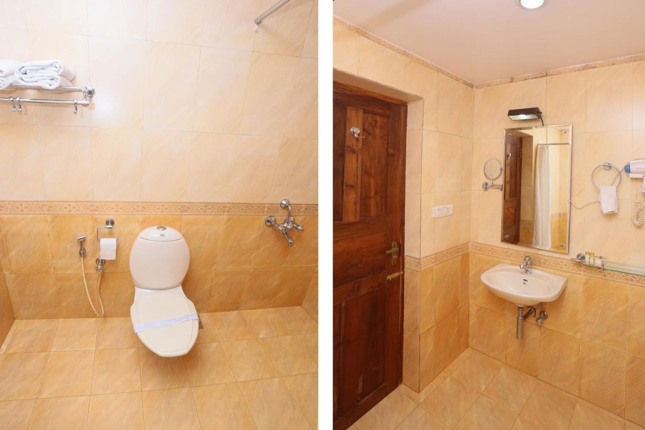 Capital O 45944 Club 7 Hotel Tiruvalla Luaran gambar